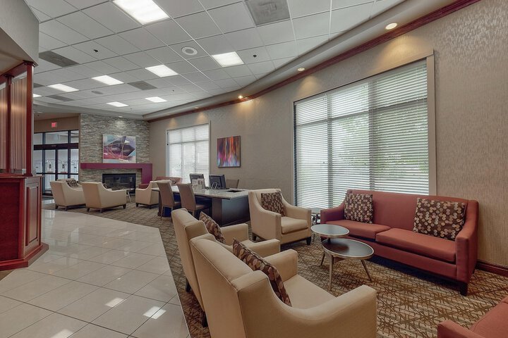 DoubleTree by Hilton Hotel Bloomington