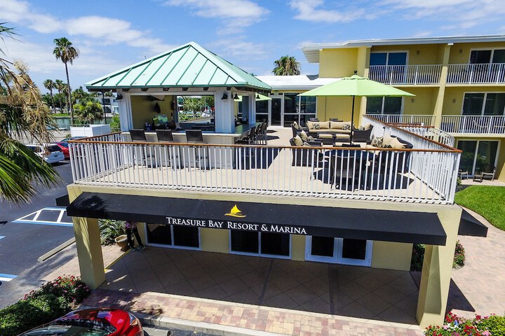 Treasure Island Hotel and Marina