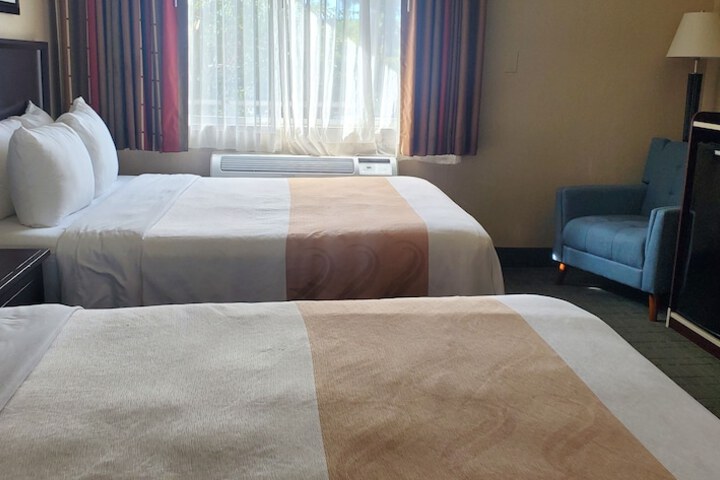 Room 66 of 76
