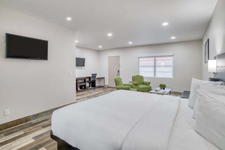 Room 30 of 68