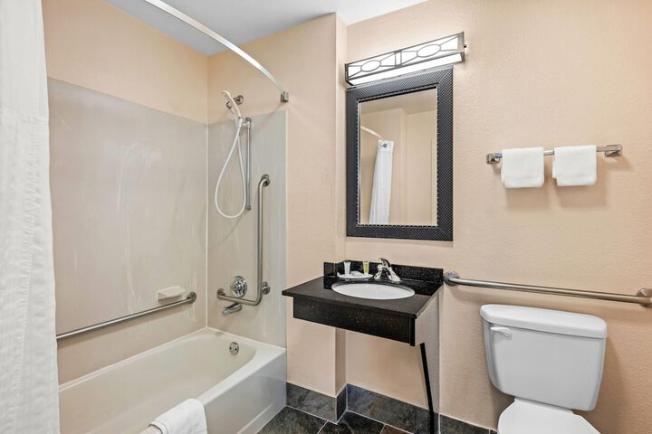 Days Inn by Wyndham Chattanooga / Hamilton Place