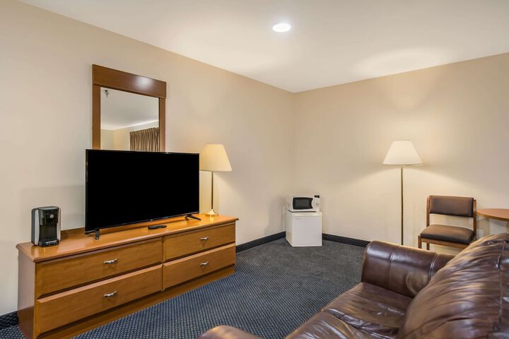 Econo Lodge Rice Lake
