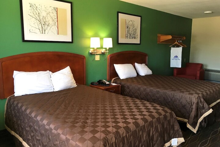 Room 11 of 21