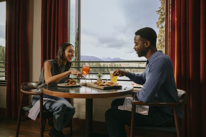 Dining 26 of 45