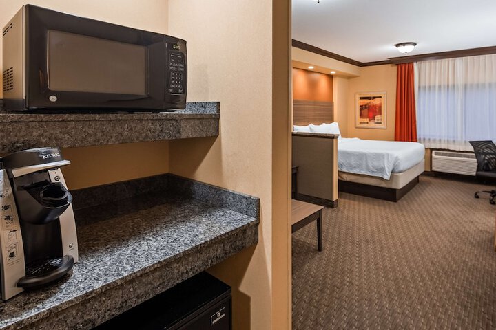 Room 13 of 41