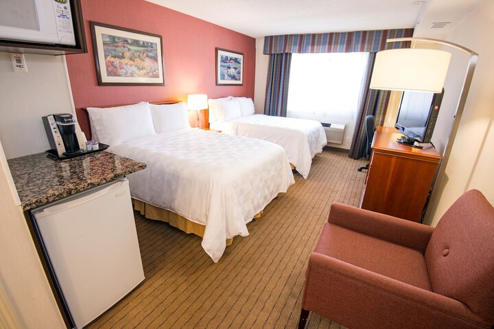 Room 34 of 64