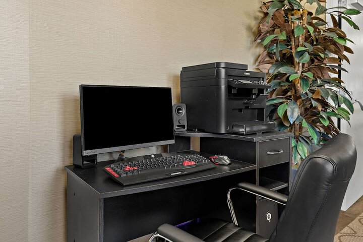 Business Center 50 of 50