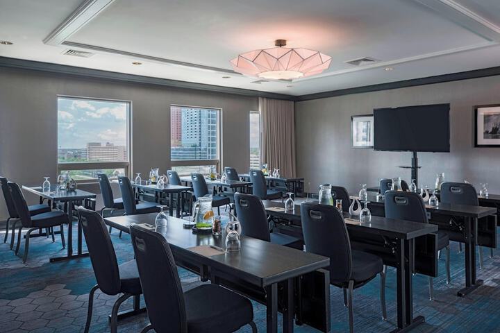 Renaissance Baltimore Harborplace Hotel