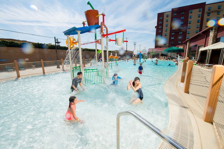 Great Wolf Lodge Anaheim CA