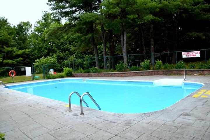 Pool 7 of 23