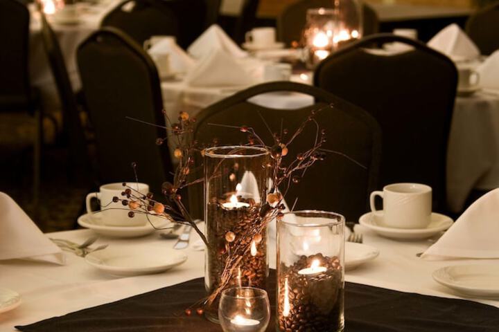 Ballroom/Hall 23 of 35