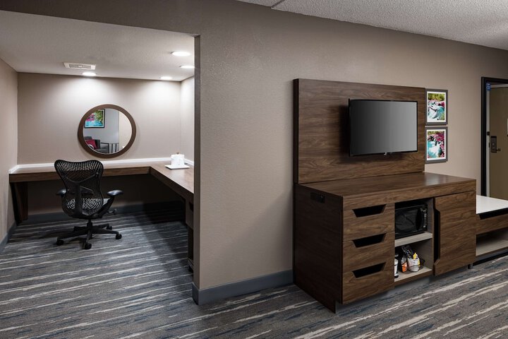 Hampton Inn Bentonville / Rogers