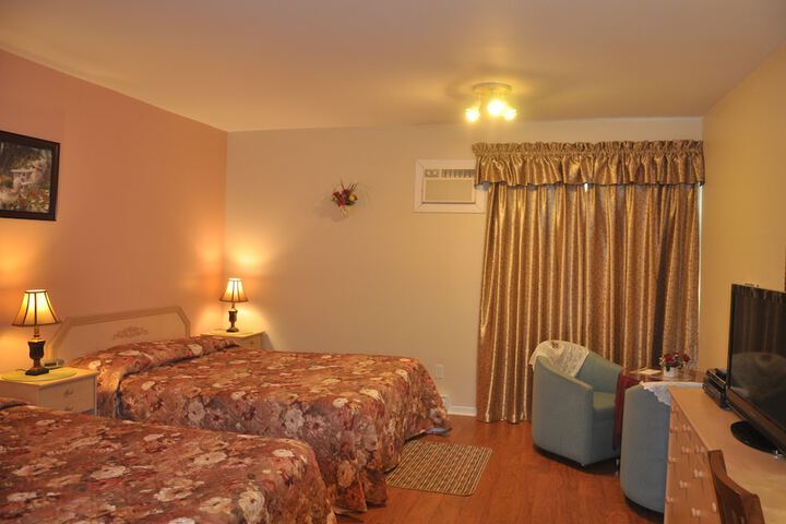 Room 8 of 11