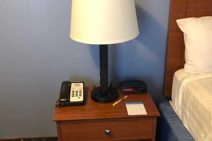 Room 7 of 17