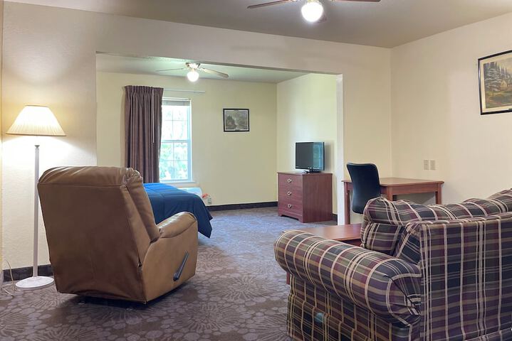 Candlelight Inn & Suites Hwy 69 near McAlester