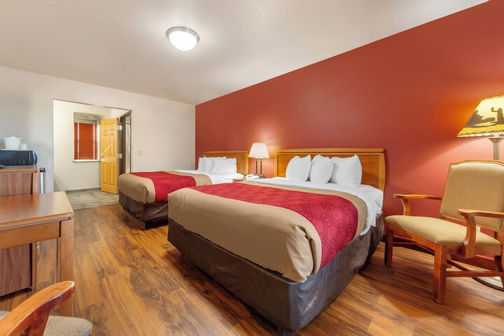 Harmony Inn & Suites