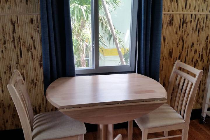 Room 115 of 219