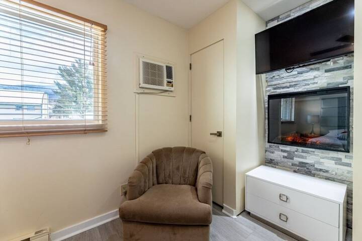 Telemark 5 4 Bedroom Condo by RedAwning
