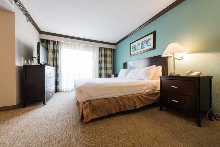 Room 32 of 54