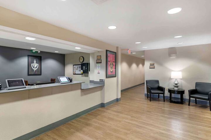 Hotel Interior 10 of 29