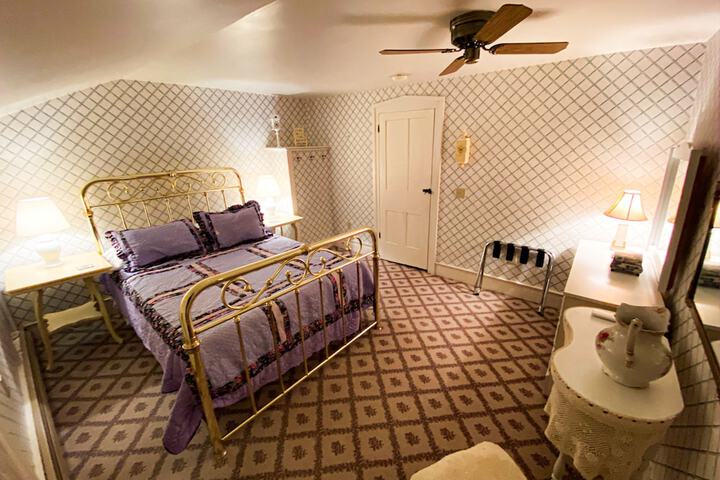 Room 21 of 70