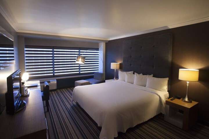 Room 18 of 40