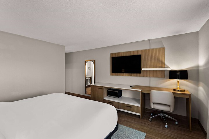 Wyndham Garden Ankeny / Des Moines
