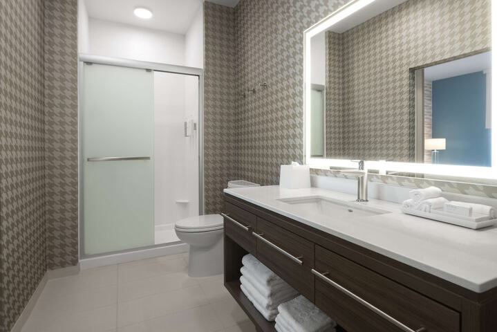 Room 14 of 36