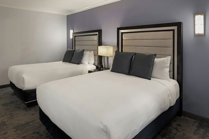 City Express by Marriott Manhattan Beach