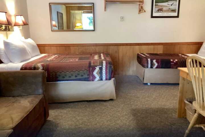 Trail Lake Lodge