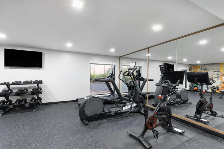 Hawthorn Extended Stay by Wyndham Springdale
