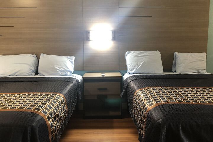 Room 17 of 17