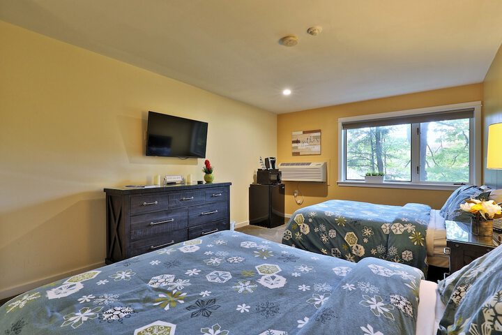 Room 186 of 213