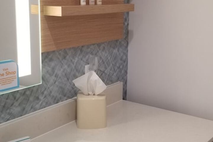 Room 50 of 110
