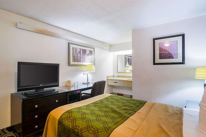 Room 26 of 31