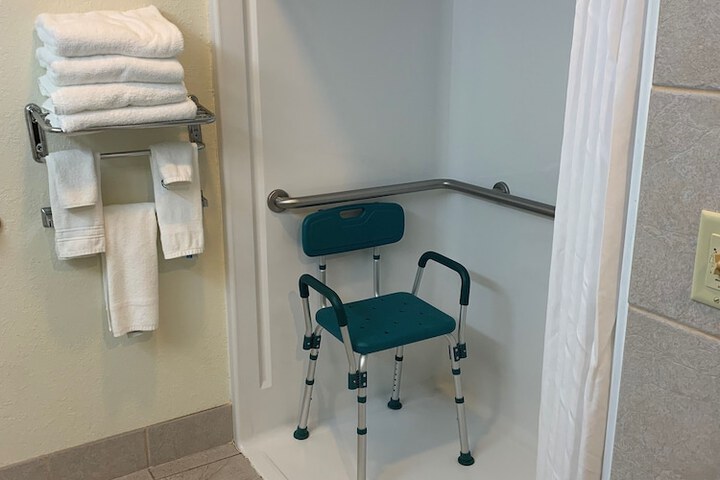 Microtel Inn & Suites by Wyndham Rice Lake