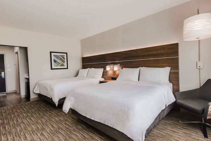 Room 40 of 107