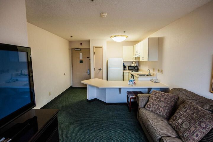 Room 20 of 36