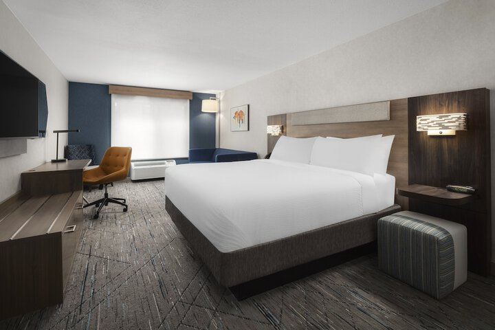 Room 17 of 31