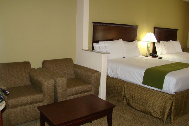Holiday Inn Express Hotel & Suites Brownfield by IHG