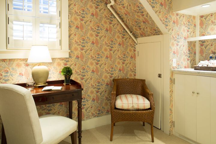 Room 5 of 42