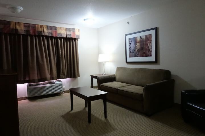 Ramada by Wyndham Weyburn