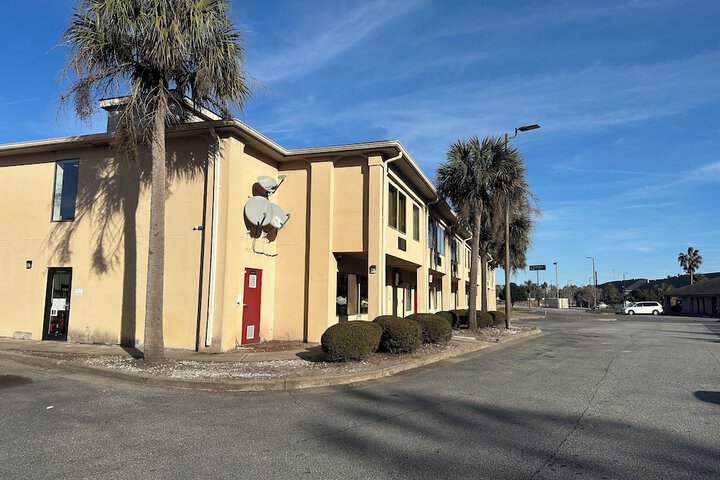 Hotel 2 of 41