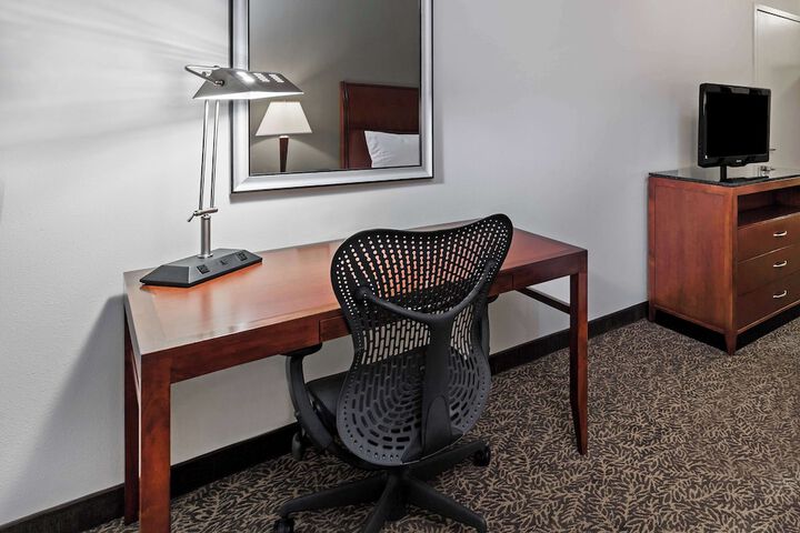 Room 9 of 33