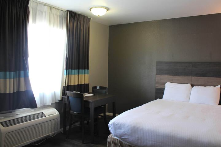 Room 29 of 37