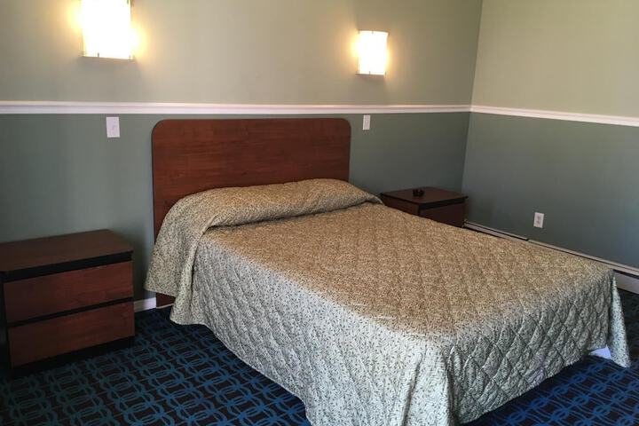 Room 13 of 19