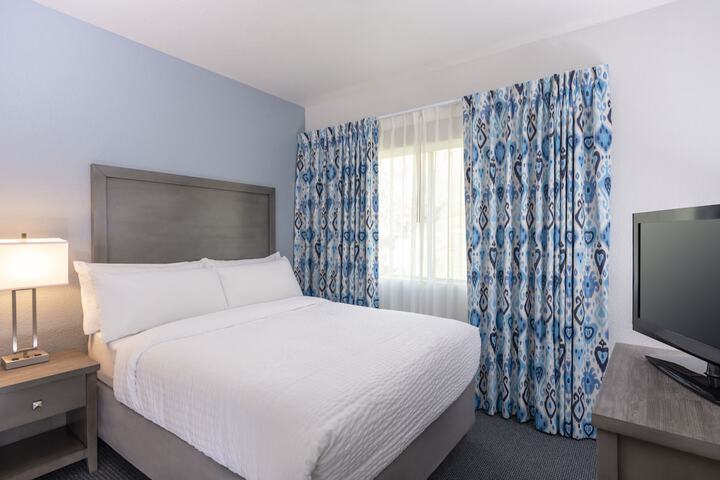 Beachfront Inn and Suites at Dana Point