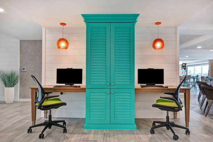 Business Center 67 of 67