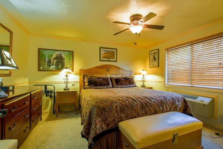 Room 30 of 62