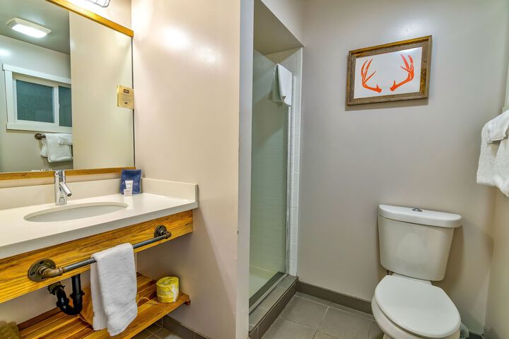 Room 30 of 53